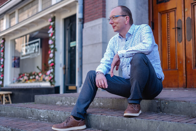 Winstadviseur Edwin Ietswaard op de stoep